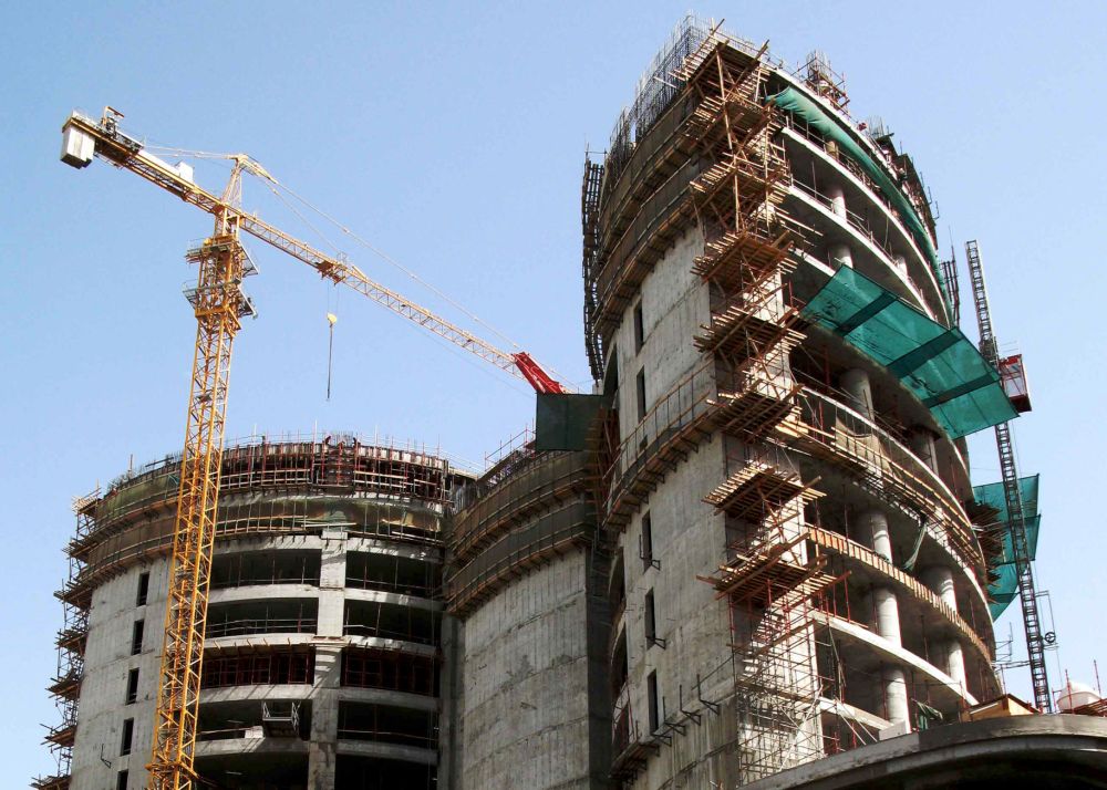 Ejemplo de gran construcción. Edificio. Grúas.